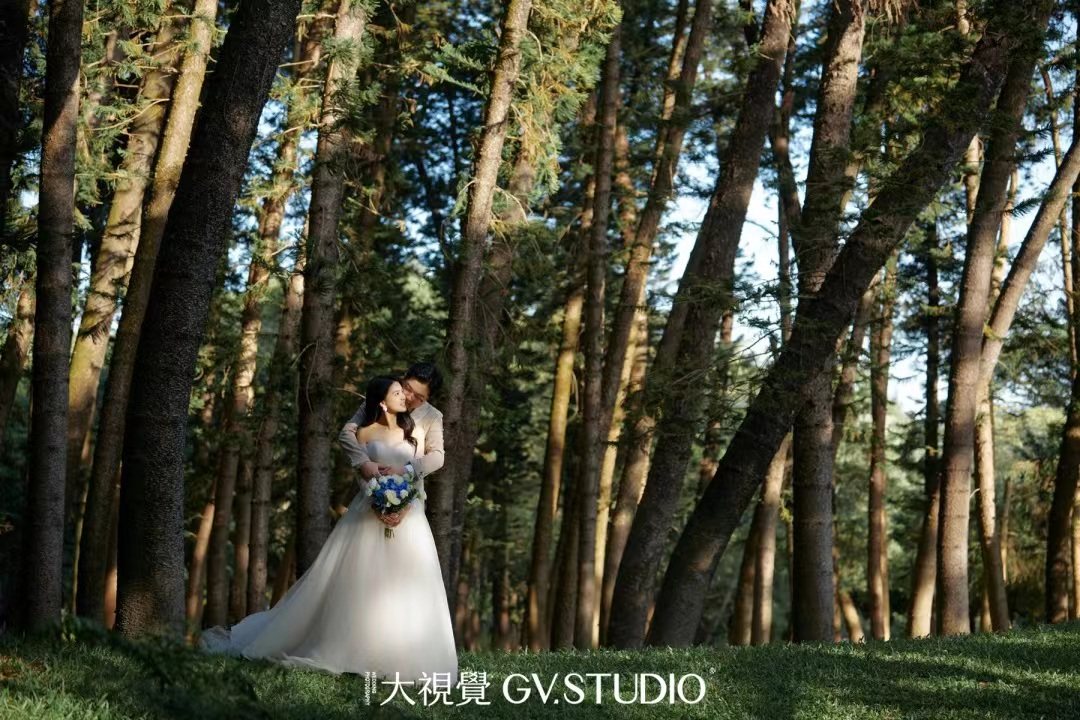 陈先生吴女士电影感婚纱照、Mix、大魏、摄影是在每百分之一秒都强烈地享受生活。、婚纱照