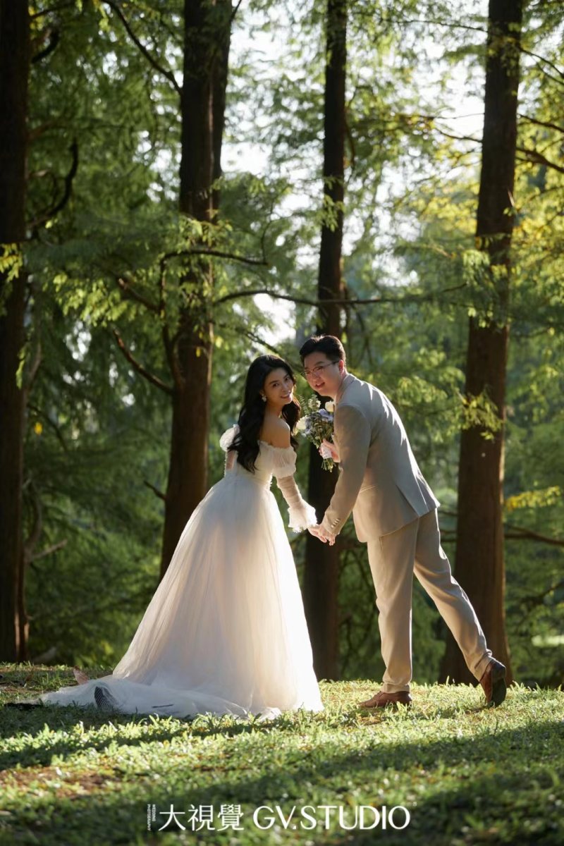 陈先生吴女士电影感婚纱照、Mix、大魏、摄影是在每百分之一秒都强烈地享受生活。、婚纱照