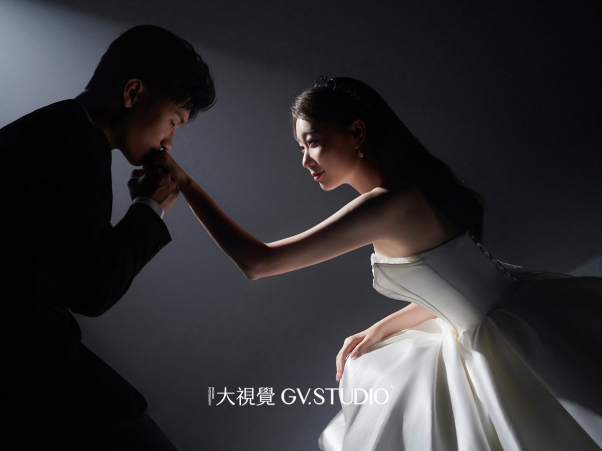 闫先生郭小姐电影感婚纱照、Mix、法海、把生活的每一刻美好的瞬间，放进有回忆的相机里、婚纱照