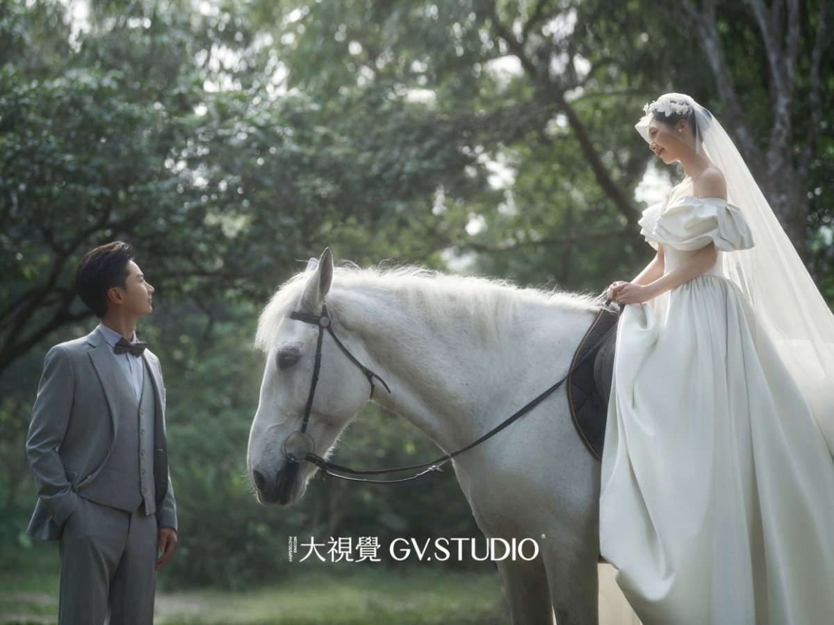 梁先生梁小姐电影感婚纱照、Mix、法海、把生活的每一刻美好的瞬间，放进有回忆的相机里、婚纱照