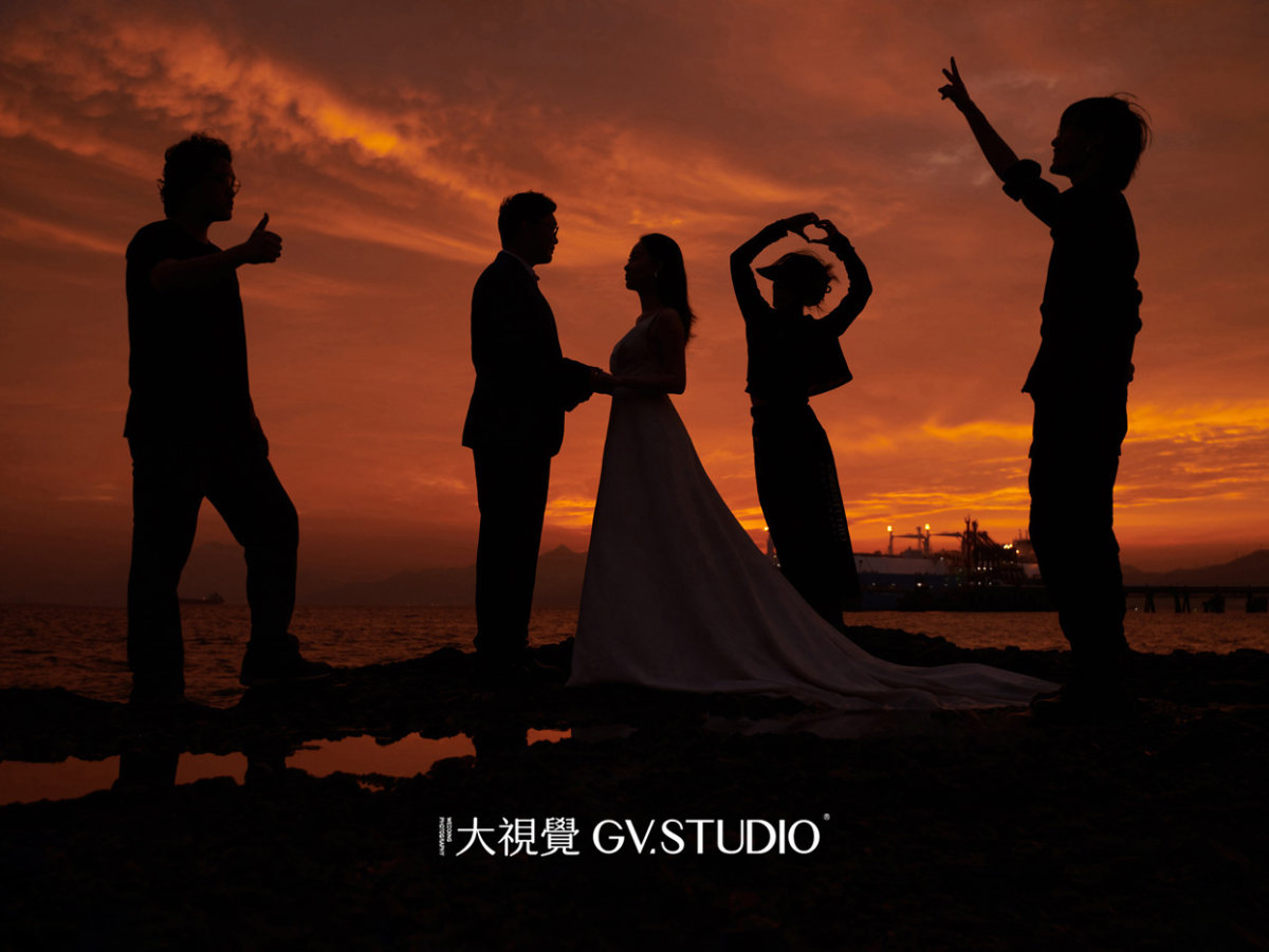 汪先生周小姐电影感婚纱照、Mix、法海、广东省十大摄影师
把生活的每一刻美好的瞬间，放进有回忆的相机里、婚纱照
