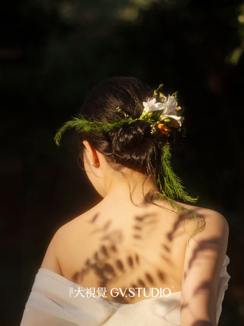 张先生黄小姐电影感婚纱照、Mix、风子、相机是画笔，光影是颜料，镜头前的你们是我画中的主角。、婚纱照