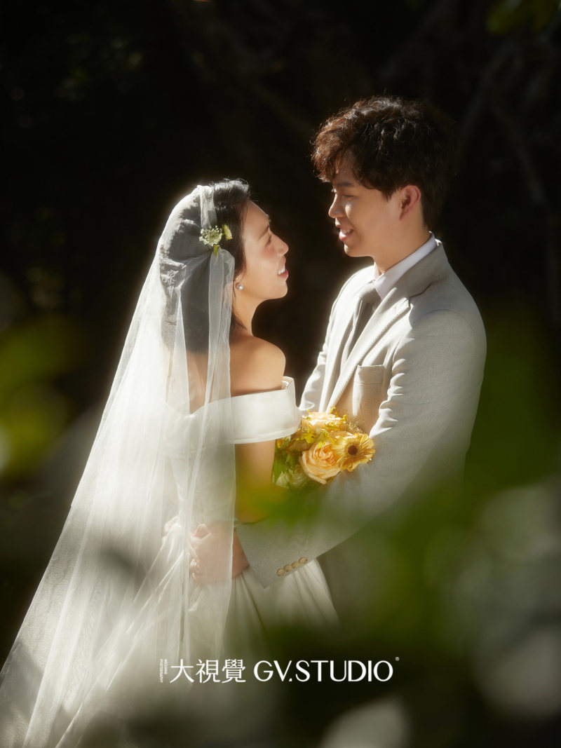 潘先生游小姐电影感婚纱照、Mix、风子、相机是画笔，光影是颜料，镜头前的你们是我画中的主角。、婚纱照