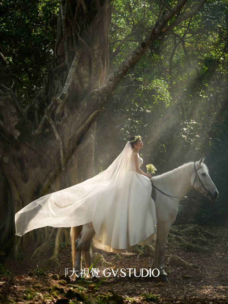 梁先生陈小姐电影感婚纱照、Mix、法海、广东省十大摄影师
把生活的每一刻美好的瞬间，放进有回忆的相机里、婚纱照