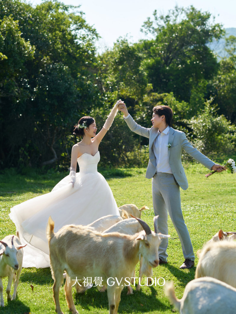 刘先生张小姐电影感婚纱照、Mix、法海、广东省十大摄影师
把生活的每一刻美好的瞬间，放进有回忆的相机里、婚纱照