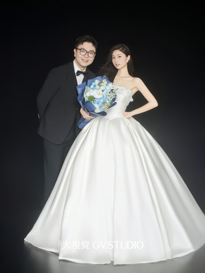 董先生陈小姐电影感婚纱照、Mix、法海、广东省十大摄影师
把生活的每一刻美好的瞬间，放进有回忆的相机里、婚纱照