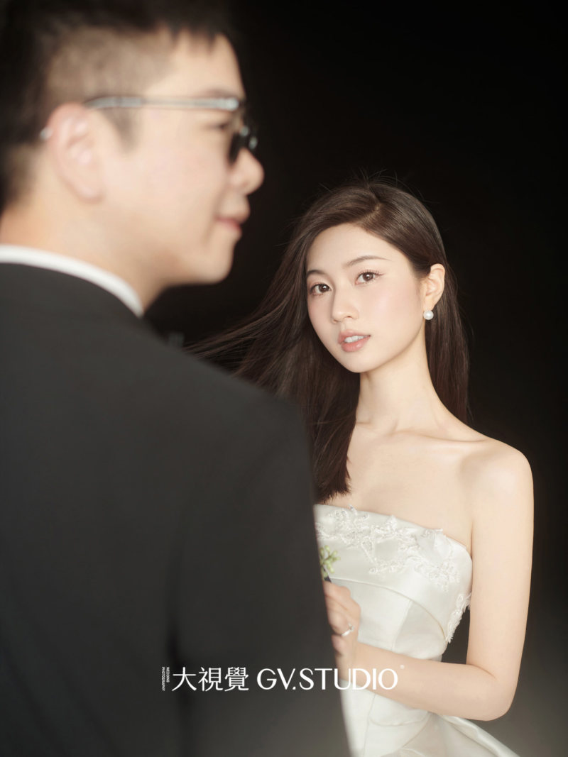 董先生陈小姐电影感婚纱照、Mix、法海、广东省十大摄影师
把生活的每一刻美好的瞬间，放进有回忆的相机里、婚纱照