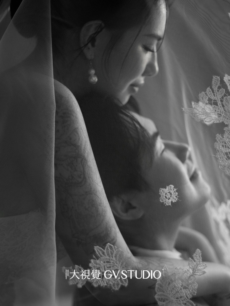 黄先生&诗瑜宝宝电影感婚纱照、Mix、KK、扎根于生活的创作，让婚纱照有一种美的踏实感。、婚纱照