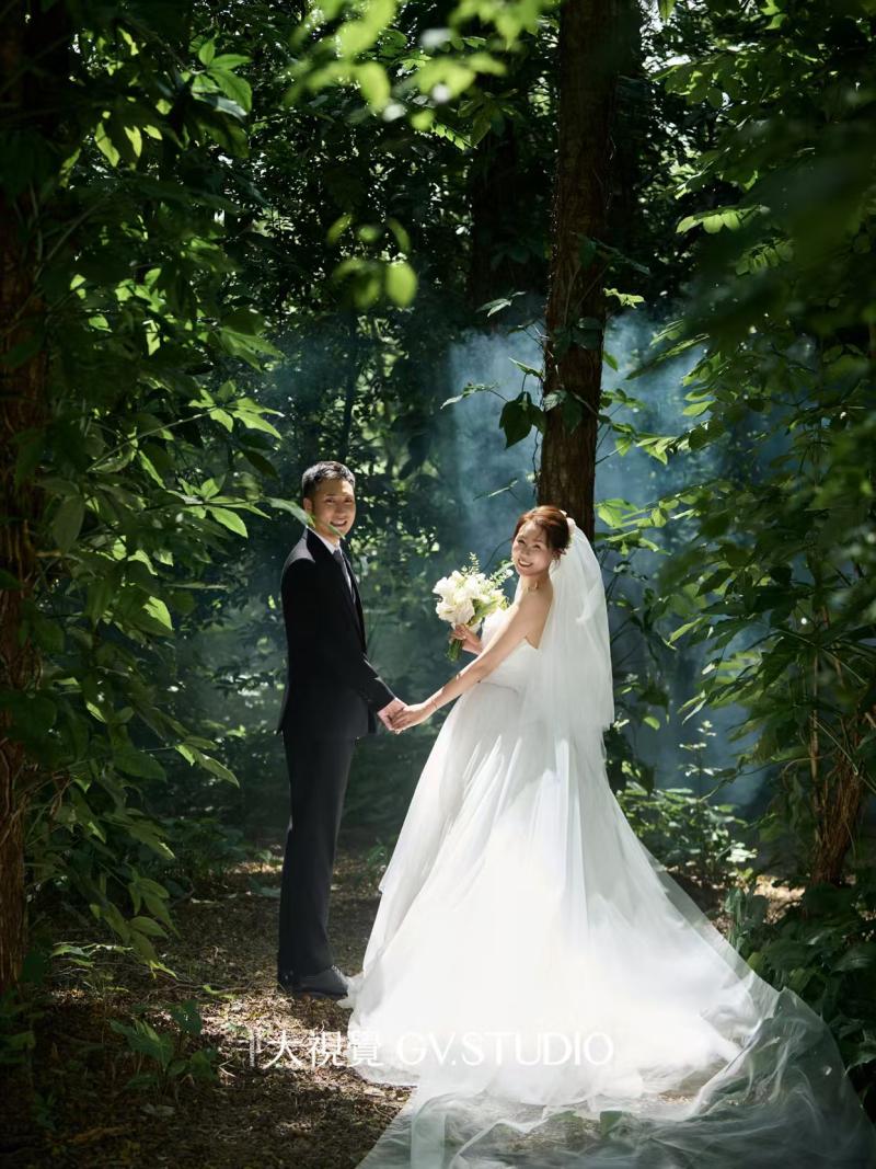 王先生王女士电影感婚纱照、Mix、大魏、摄影是在每百分之一秒都强烈地享受生活。、婚纱照