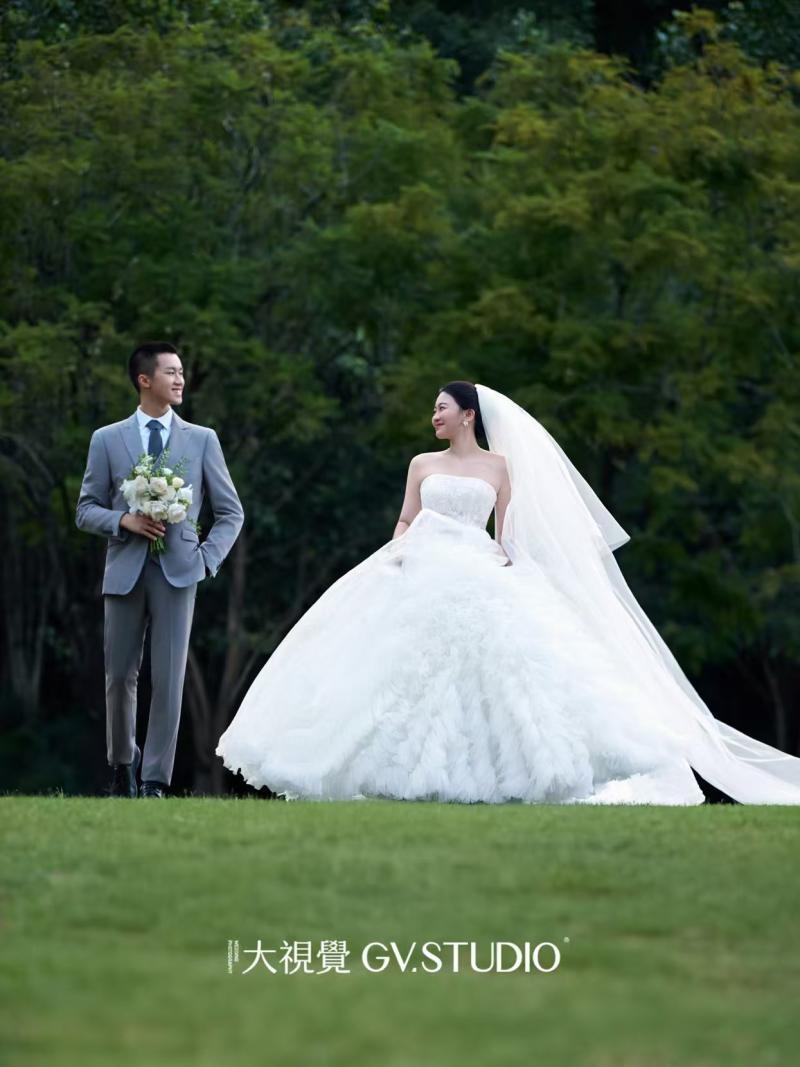 区先生王女士电影感婚纱照、Mix、大魏、摄影是在每百分之一秒都强烈地享受生活。、婚纱照