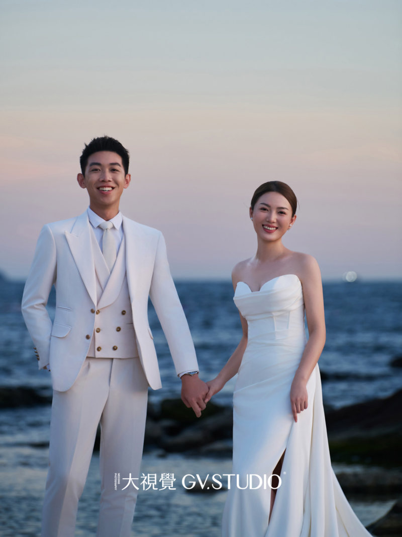 潘先生潘小姐电影感婚纱照、Mix、法海、广东省十大摄影师
把生活的每一刻美好的瞬间，放进有回忆的相机里、婚纱照