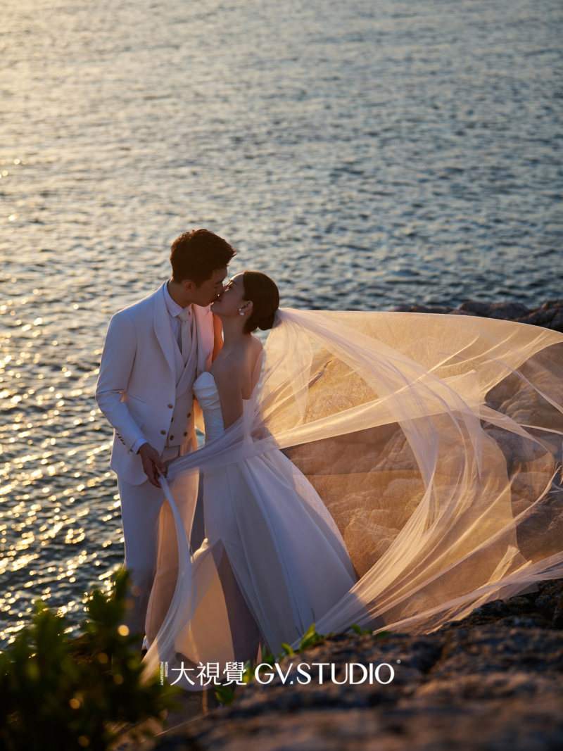 潘先生潘小姐电影感婚纱照、Mix、法海、广东省十大摄影师
把生活的每一刻美好的瞬间，放进有回忆的相机里、婚纱照