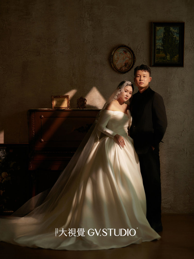 郑先生白小姐电影感婚纱照、Mix、法海、广东省十大摄影师
把生活的每一刻美好的瞬间，放进有回忆的相机里、婚纱照