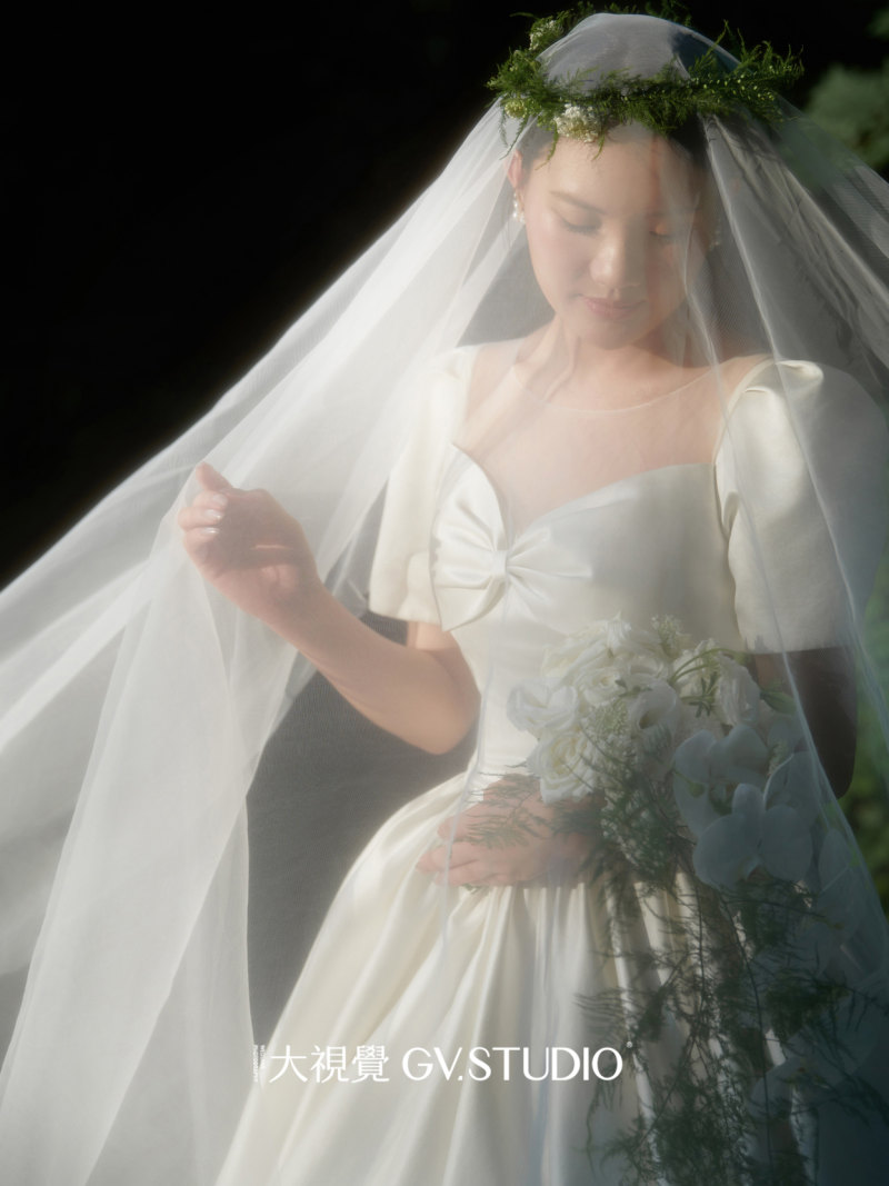 黄先生黄小姐电影感婚纱照、Mix、法海、广东省十大摄影师
把生活的每一刻美好的瞬间，放进有回忆的相机里、婚纱照