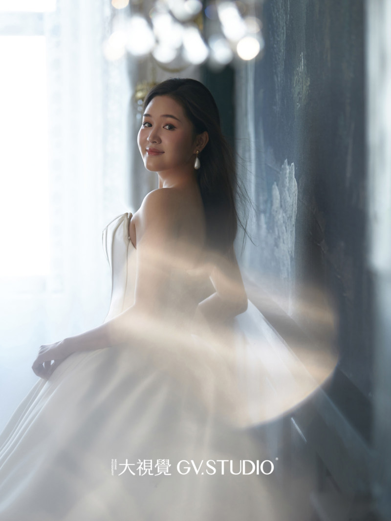 郑先生白小姐电影感婚纱照、Mix、法海、广东省十大摄影师
把生活的每一刻美好的瞬间，放进有回忆的相机里、婚纱照