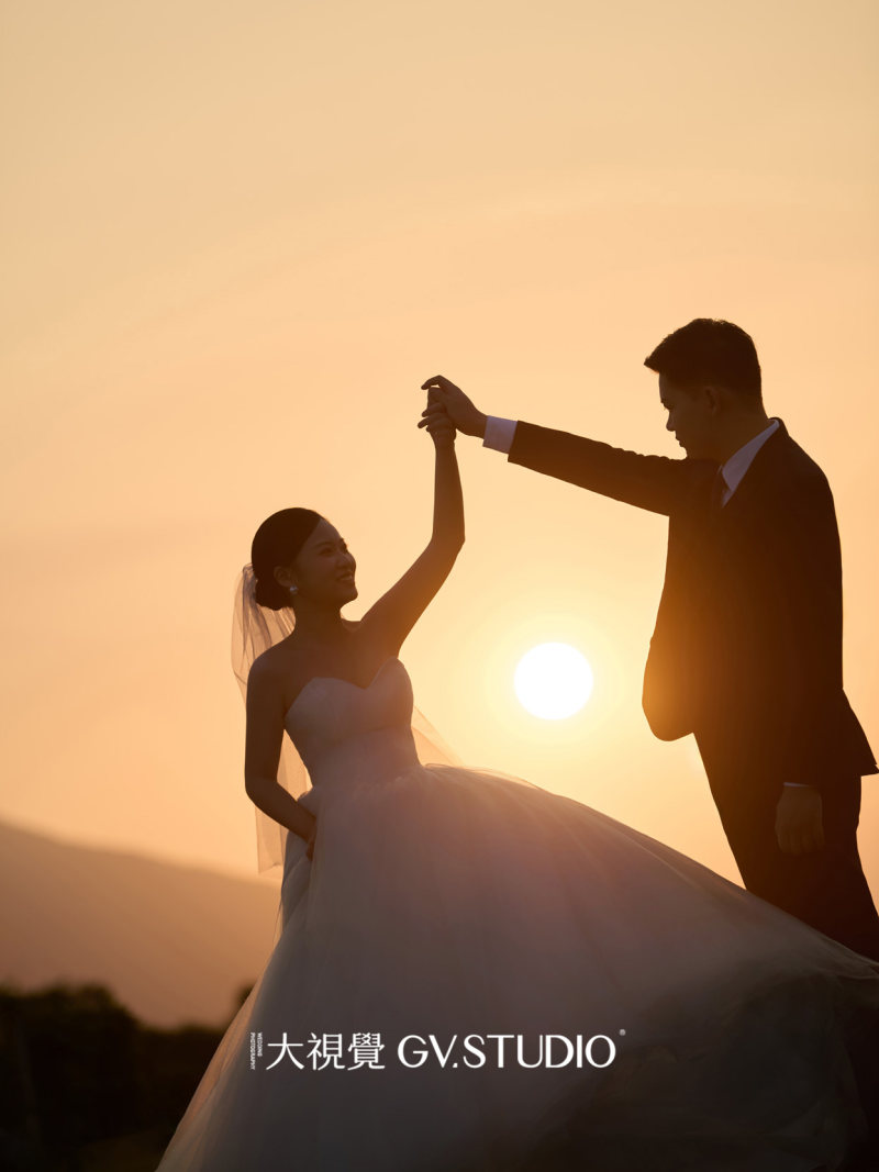 肖先生陈小姐电影感婚纱照、Mix、法海、广东省十大摄影师
把生活的每一刻美好的瞬间，放进有回忆的相机里、婚纱照