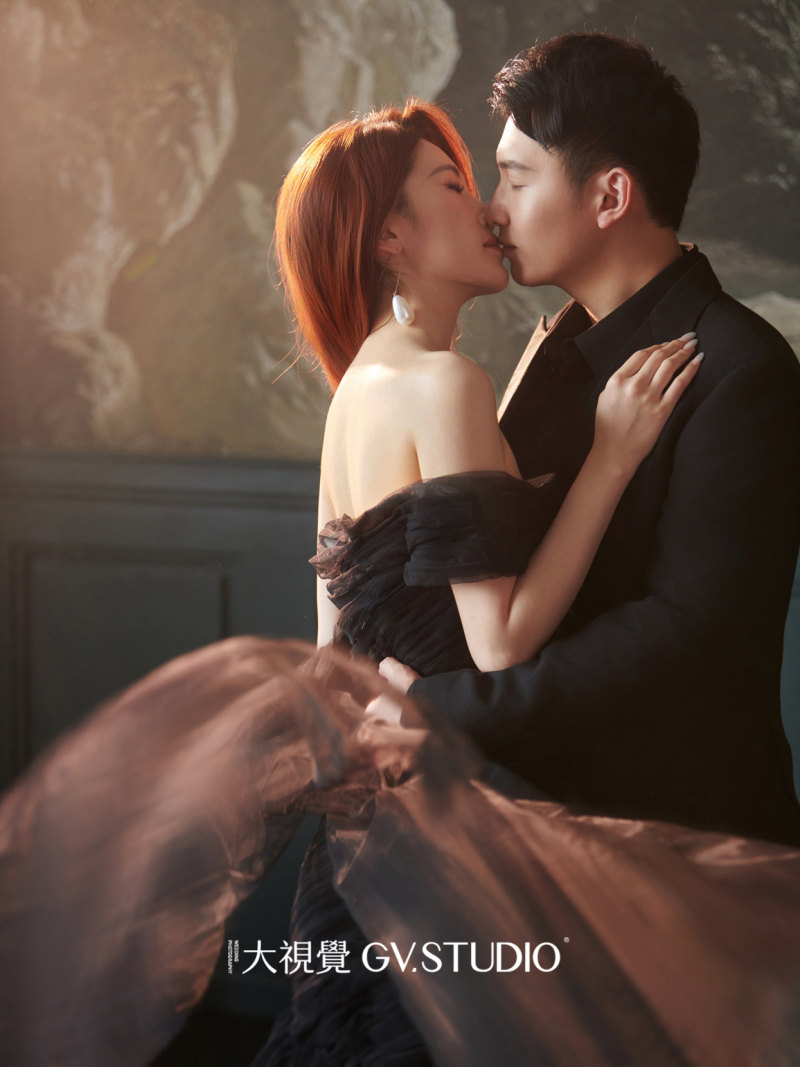 巫先生黄小姐电影感婚纱照、Mix、法海、广东省十大摄影师
把生活的每一刻美好的瞬间，放进有回忆的相机里、婚纱照