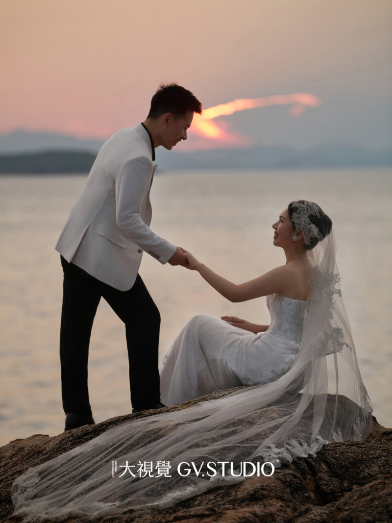 郭先生刘小姐电影感婚纱照、Mix、法海、广东省十大摄影师
把生活的每一刻美好的瞬间，放进有回忆的相机里、婚纱照