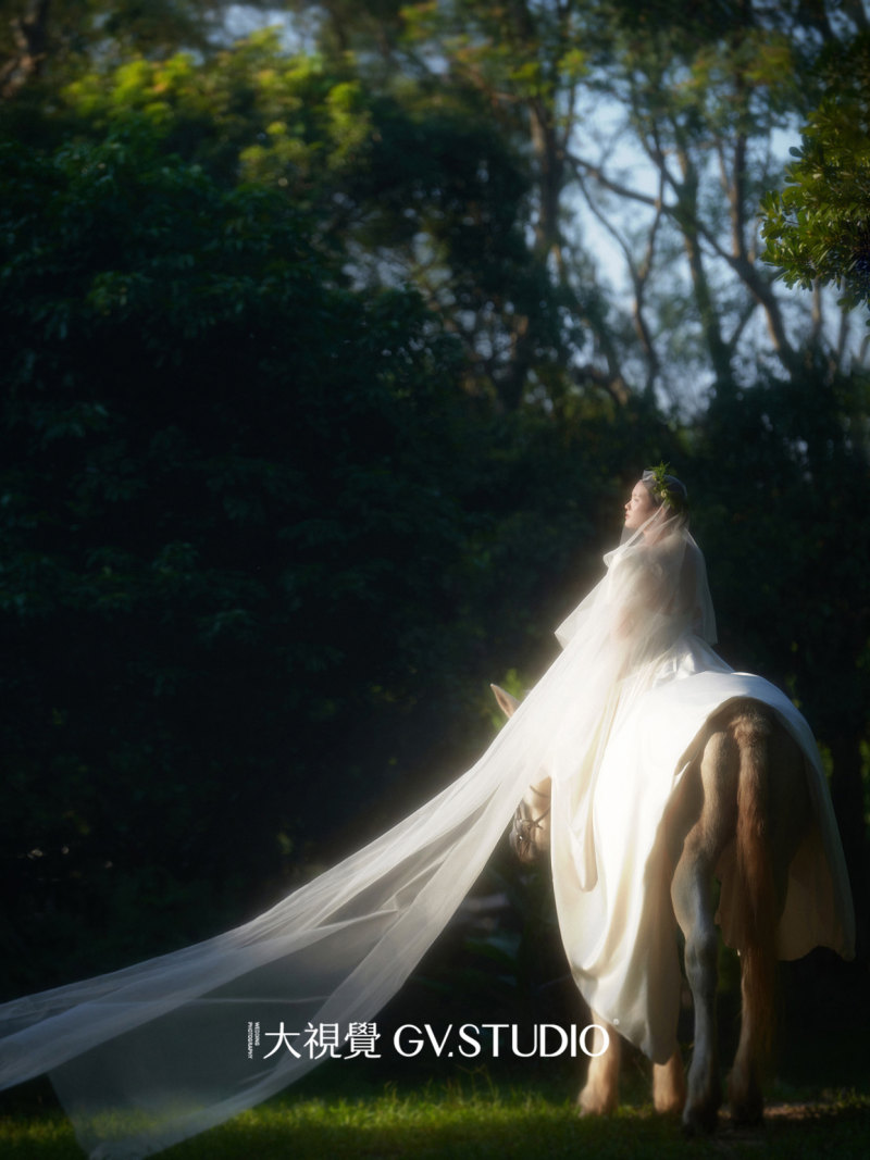 黄先生黄小姐电影感婚纱照、Mix、法海、广东省十大摄影师
把生活的每一刻美好的瞬间，放进有回忆的相机里、婚纱照