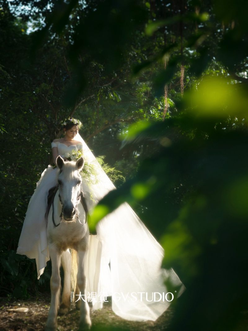詹先生林宝宝电影感婚纱照、Mix、KK、扎根于生活的创作，让婚纱照有一种美的踏实感。、婚纱照