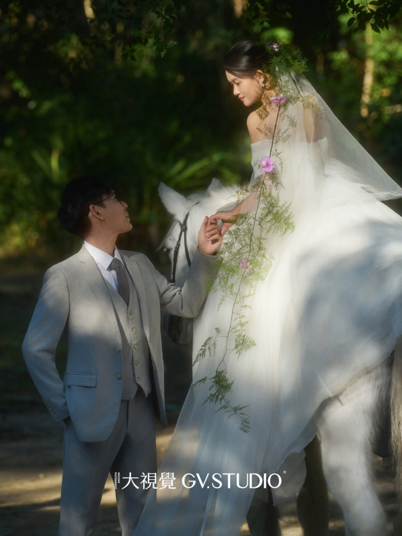 萧先生钟小姐电影感婚纱照、Mix、法海、广东省十大摄影师
把生活的每一刻美好的瞬间，放进有回忆的相机里、婚纱照