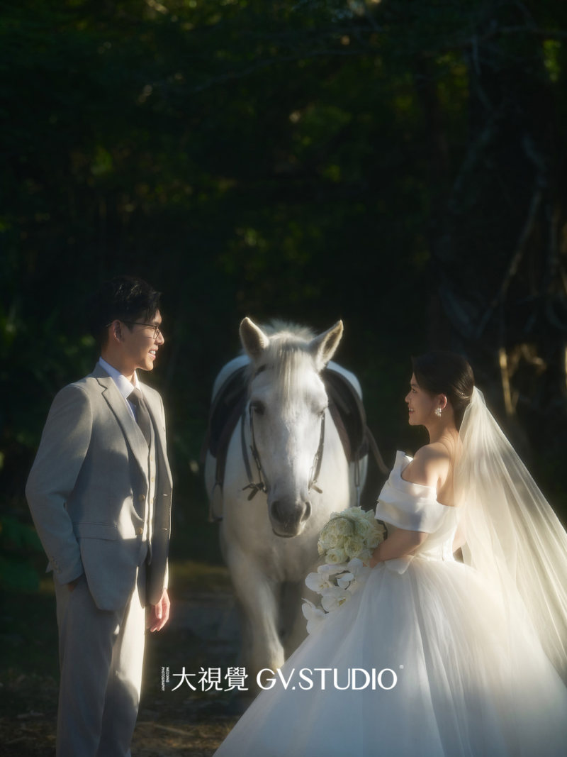 萧先生钟小姐电影感婚纱照、Mix、法海、广东省十大摄影师
把生活的每一刻美好的瞬间，放进有回忆的相机里、婚纱照