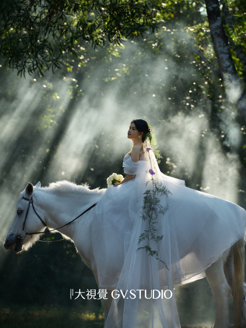 萧先生钟小姐电影感婚纱照、Mix、法海、广东省十大摄影师
把生活的每一刻美好的瞬间，放进有回忆的相机里、婚纱照