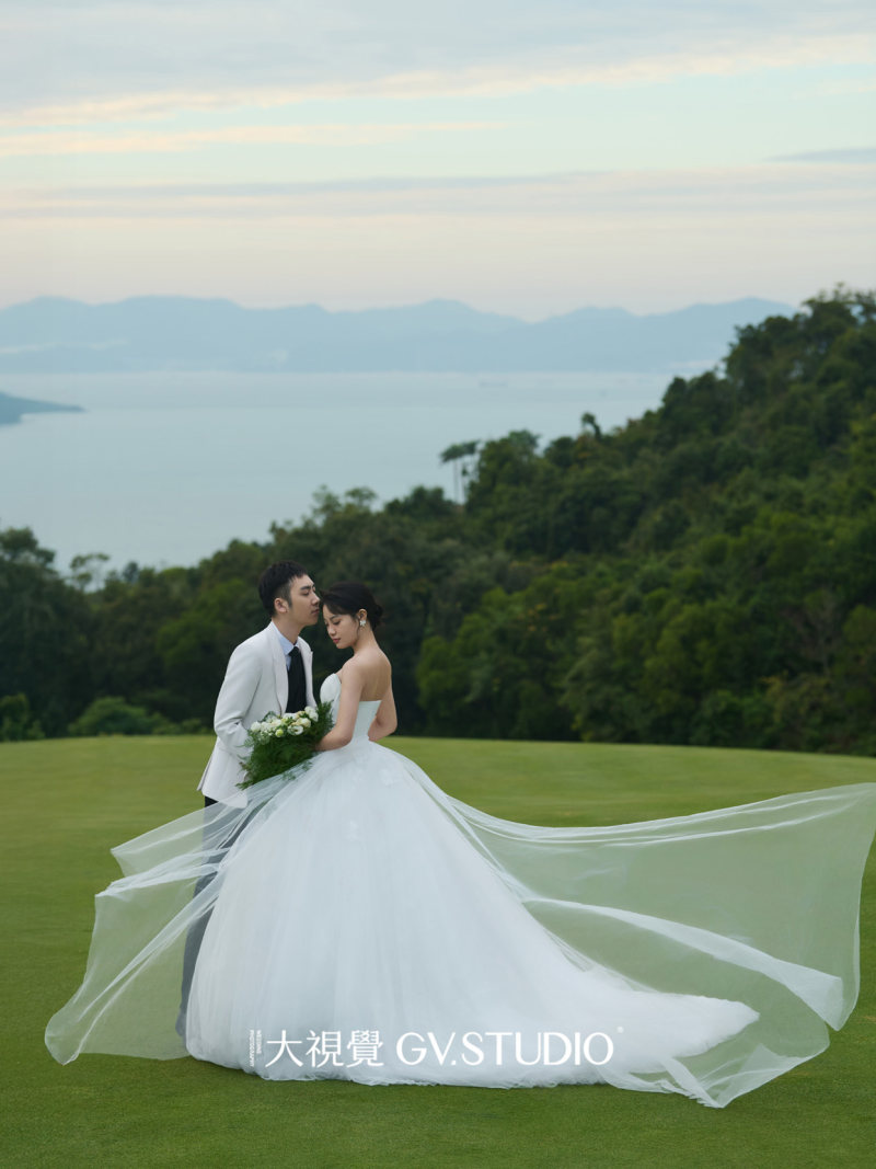 林先生刘小姐电影感婚纱照、Mix、法海、广东省十大摄影师
把生活的每一刻美好的瞬间，放进有回忆的相机里、婚纱照