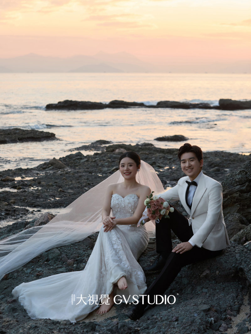段先生&何小姐电影感婚纱照、Mix、小波、每张照片的背后都有一个故事、婚纱照