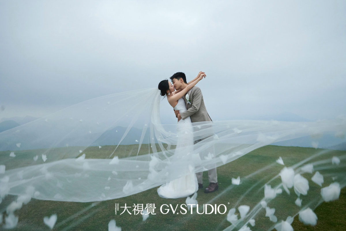 顾先生羿女士电影感婚纱照、Mix、大魏、摄影是在每百分之一秒都强烈地享受生活。、婚纱照