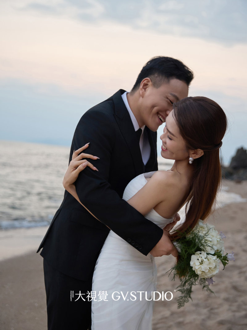 孙先生小姐电影感婚纱照、Mix、月歌、光与影的故事，在一瞬间被定格下来。、婚纱照