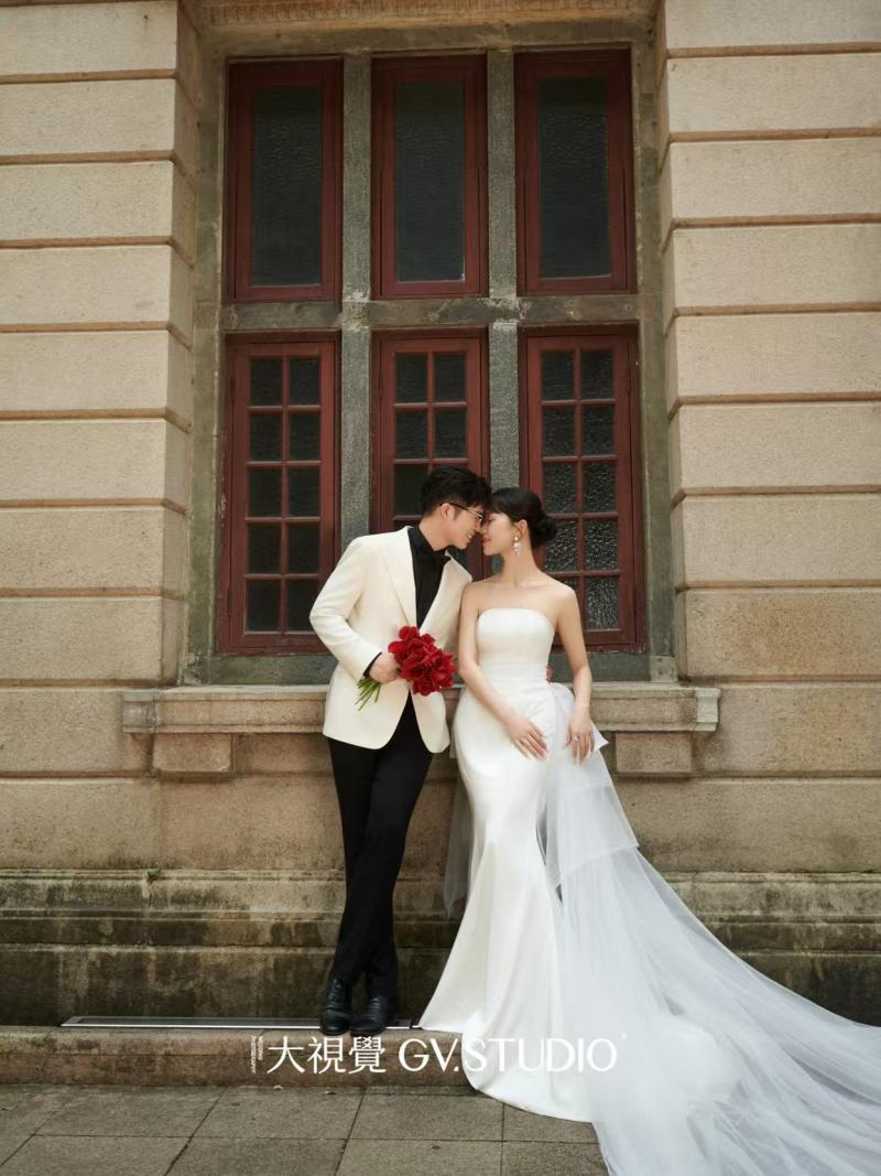 鲍先生孙女士电影感婚纱照、Mix、大魏、摄影是在每百分之一秒都强烈地享受生活。、婚纱照