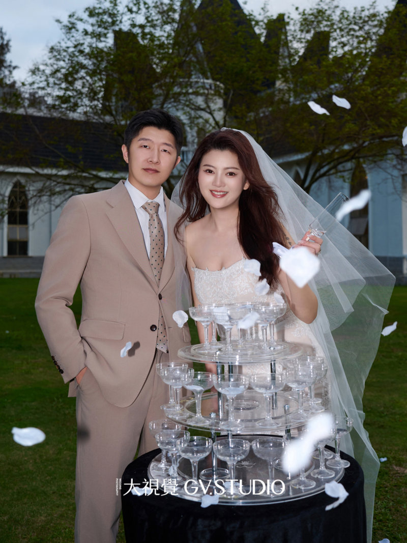 林先生兰女士电影感婚纱照、Mix、泽宇、最好的照片，是多年后回看仍能听见心跳声。、婚纱照