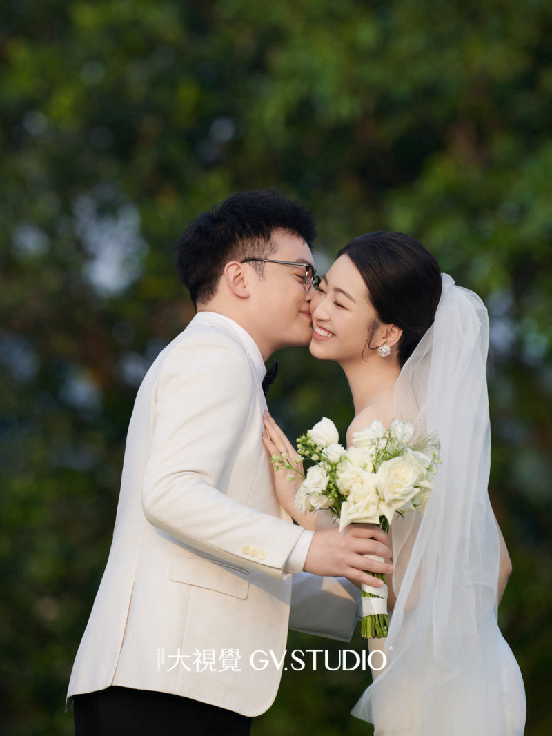 陈先生&嘉敏宝宝电影感婚纱照、Mix、KK、扎根于生活的创作，让婚纱照有一种美的踏实感。、婚纱照