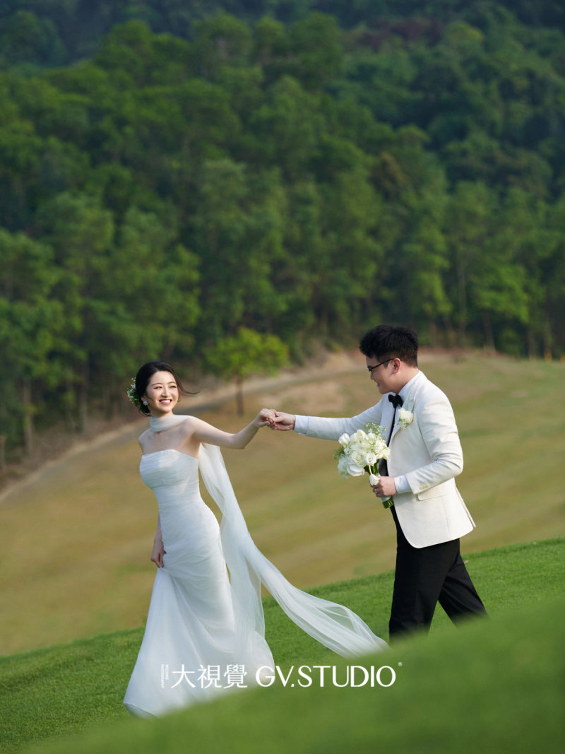 陈先生&嘉敏宝宝电影感婚纱照、Mix、KK、扎根于生活的创作，让婚纱照有一种美的踏实感。、婚纱照