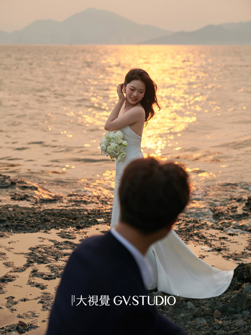 向先生&琴琴宝宝电影感婚纱照、Mix、KK、扎根于生活的创作，让婚纱照有一种美的踏实感。、婚纱照