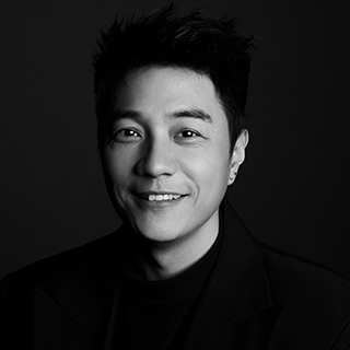 KK、大师主页、扎根于生活的创作，让婚纱照有一种美的踏实感。